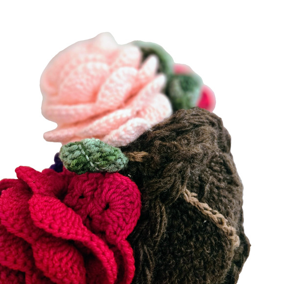 Handmade Crochet Frida Kahlo hat - Picture 9 of 10